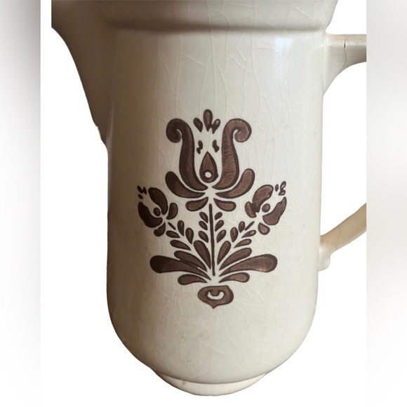 Pfaltzgraff village ceramic pitcher 2 quart 2 liter discontinued - Picture 3 of 8